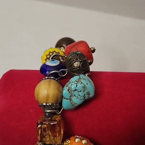 Beaded Glass Wood Stone Western Boho Artsy Eclectic Dangle Charm 7" Bracelet - Picture 3 of 5